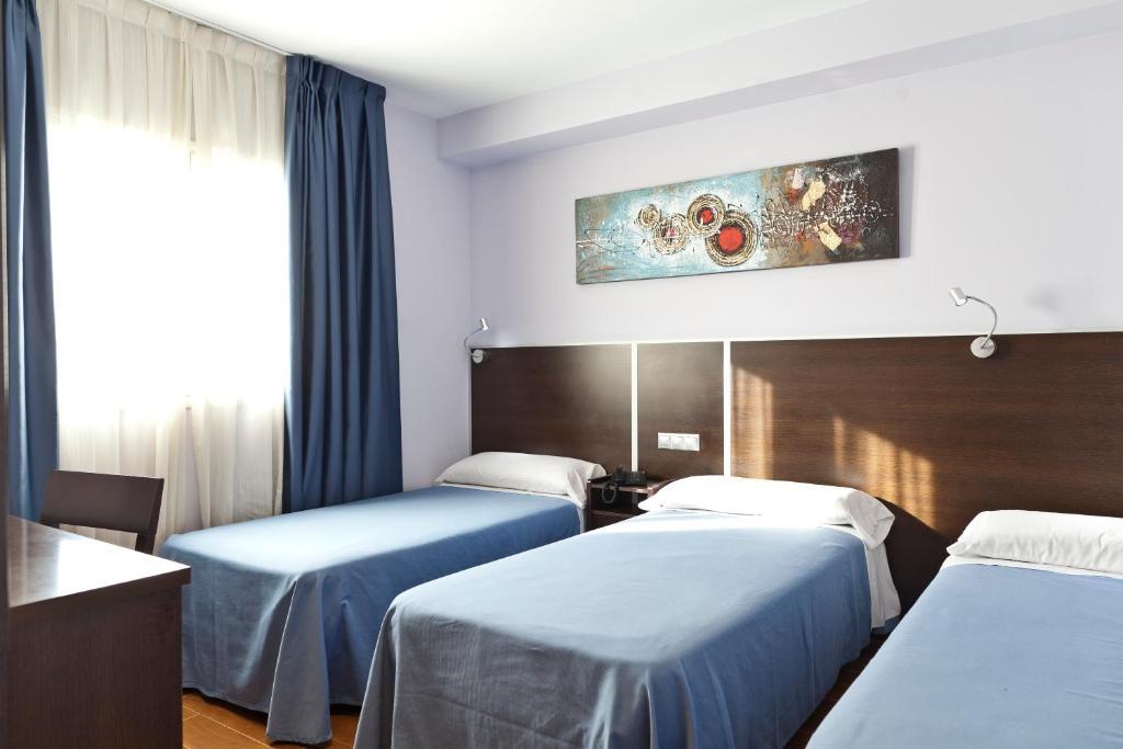 Hostal Avenida Barajas Madrid Eksteriør bilde